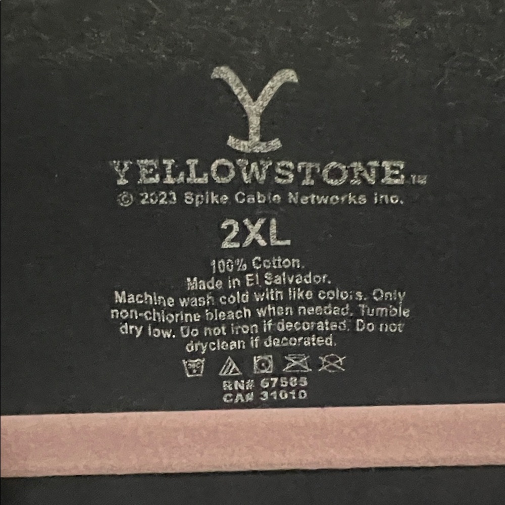 Yellowstone Dutton Ranch Black Tee - Picture 2 of 3